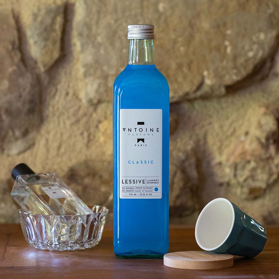 Antoine Classic perfumed laundry detergent, eco-friendly glass bottle, 30 washes, luxury fragrance.
